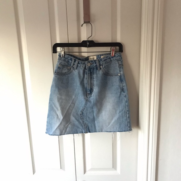 Denim mini skirt - Picture 1 of 3